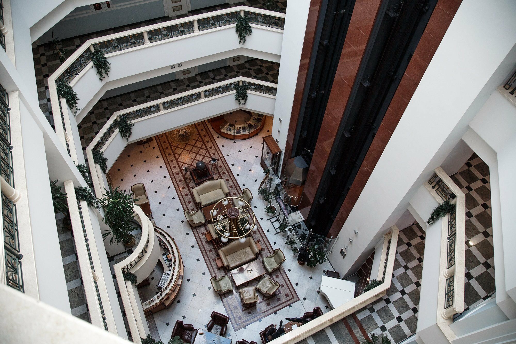Europe Hotel Minsk Exteriör bild